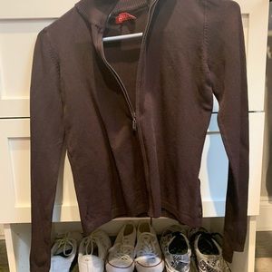 Medium 3/4 sleeve cropped zip up